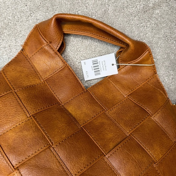 NWT Tan Woven Front Satchel Purse Bag - Picture 3 of 8